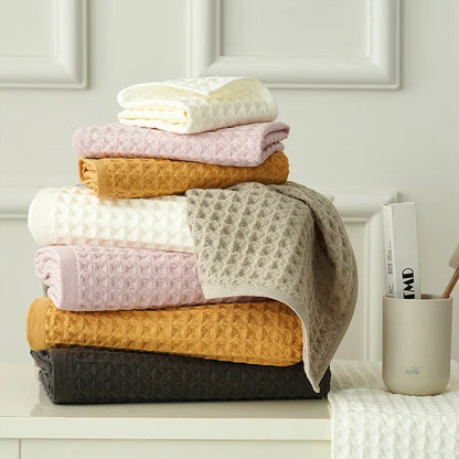 Set 3 Asciugamani in 100% Cotone Waffle – Leggeri, morbidi e altamente assorbenti.