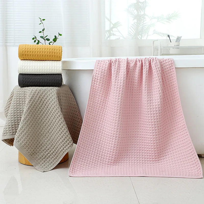 Set 3 Asciugamani in 100% Cotone Waffle – Leggeri, morbidi e altamente assorbenti.